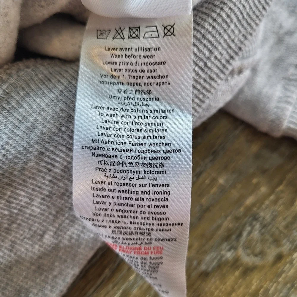 Disney Mickey Mouse Paris France Sweatshirt Gray Eiffel Tower Graphic Mens M